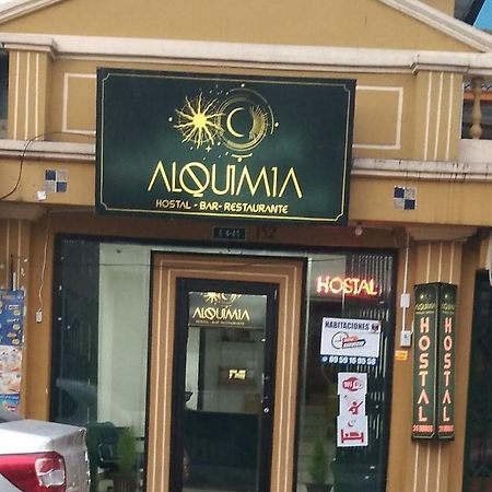 Alquimia Hostal キト エクステリア 写真